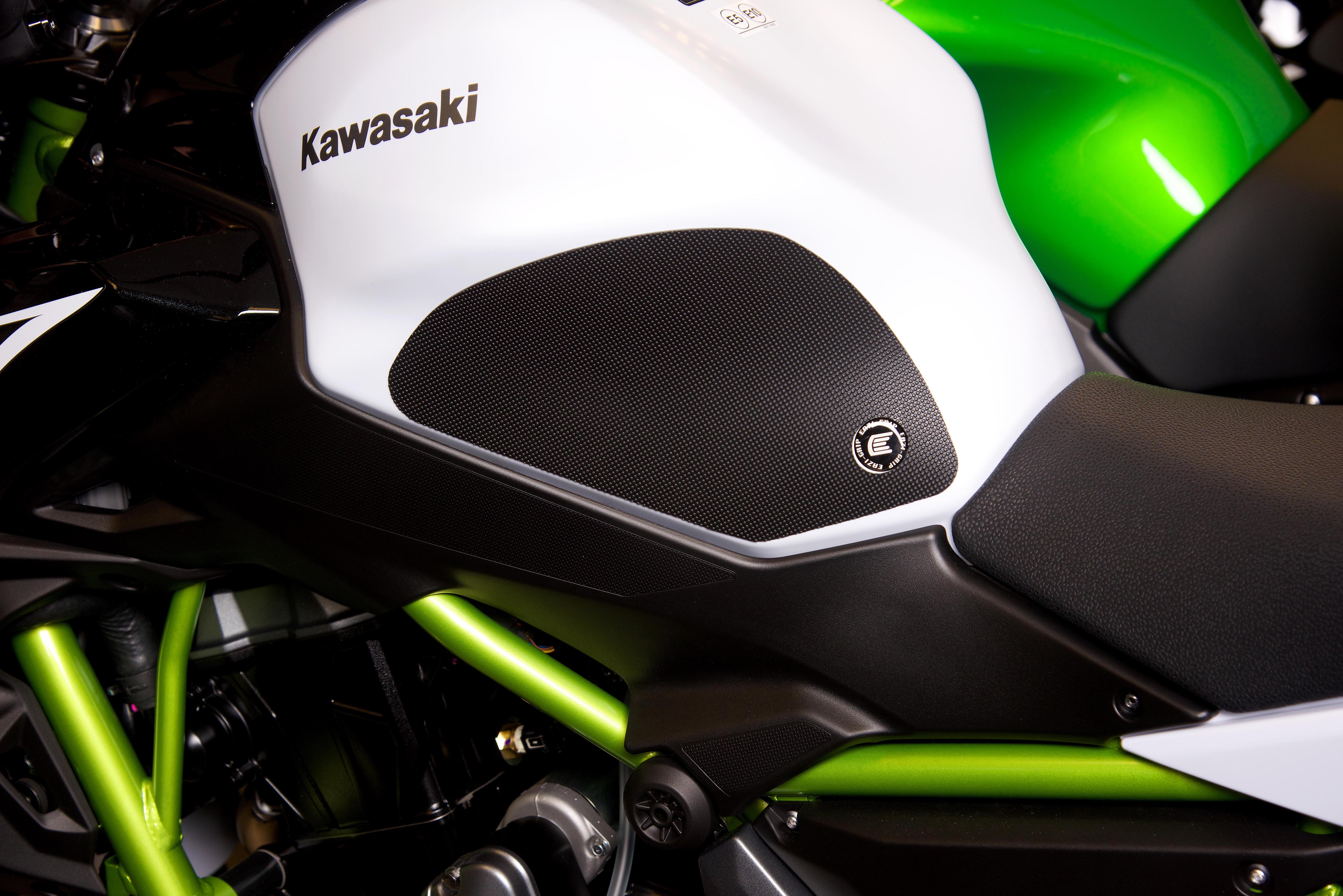 Eazi-Grip EVO Tank Grips for Kawasaki Ninja 650 Z650 clear
