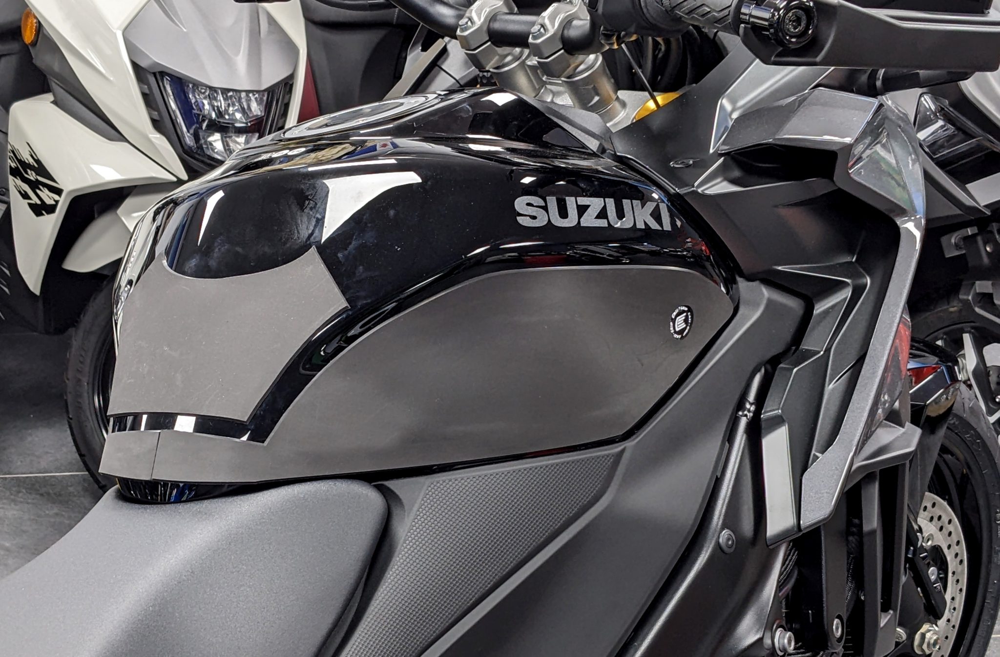 Eazi-Grip Suzuki GSX-8S 2023-2024  Tank Grips - PRO Black (PRO740BL) main image 0